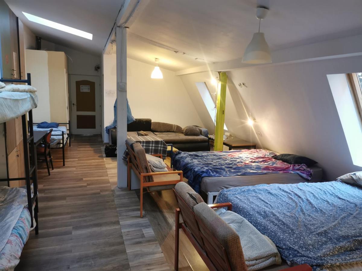 Zen Hostel Клуж-Напока Екстериор снимка